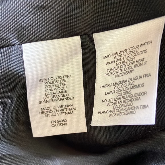 Just listed💋 classic black gray w/ light white line throughout 2 button blazer - Picture 8 of 16